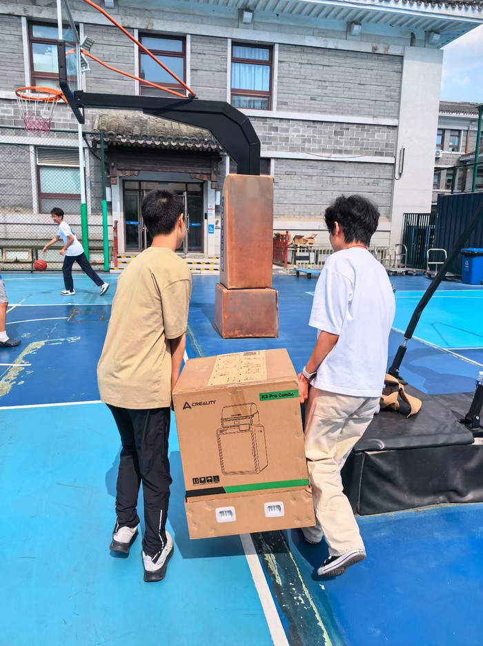 把打印设备搬进校园 / Bringing printing equipment to campus